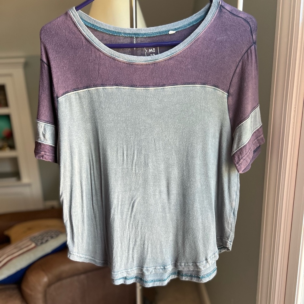 Me to we two toned top sz Sm color plum/blue gray short striped sleeve